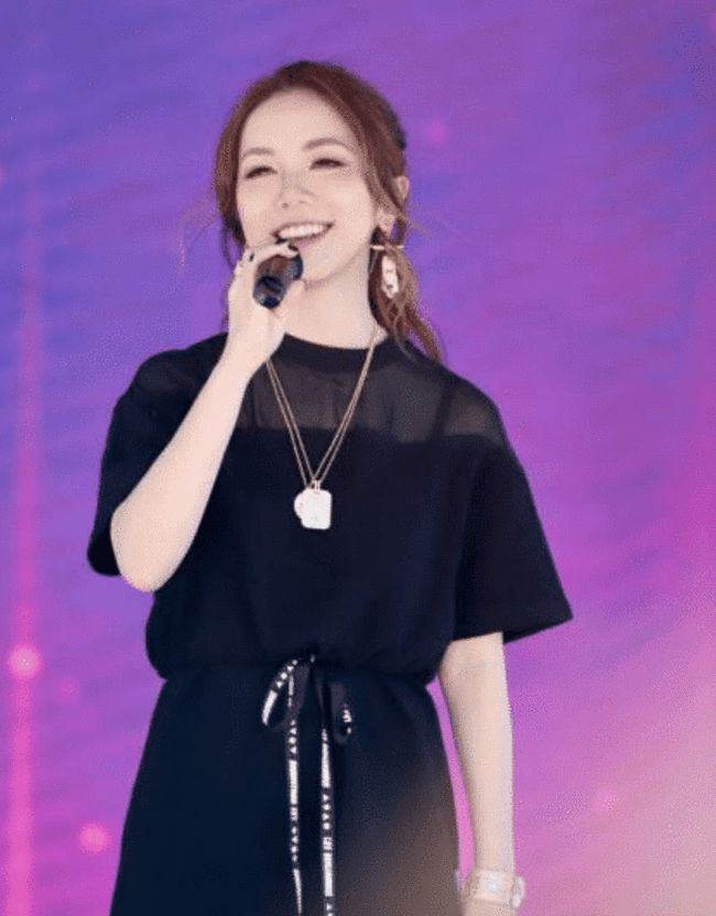 王者荣耀演绎世冠主题曲无双的王者 !邓紫棋携手