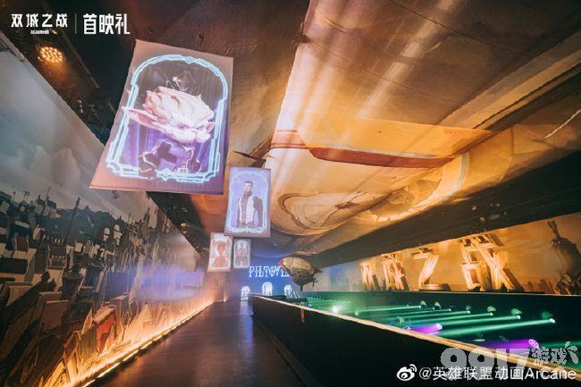 游戏IP突破屏幕走进现实！7000平米工厂还原LOL实景  等你一起为《双城之战》碰杯！